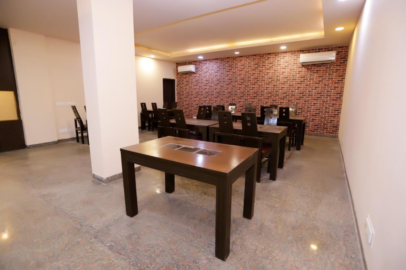 Hotel Mvr Stay By Admire Inn Noida Exterior photo