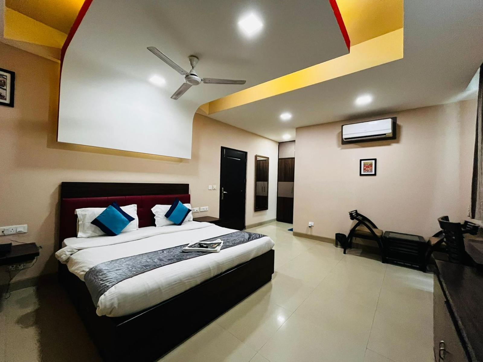 Hotel Mvr Stay By Admire Inn Noida Exterior photo