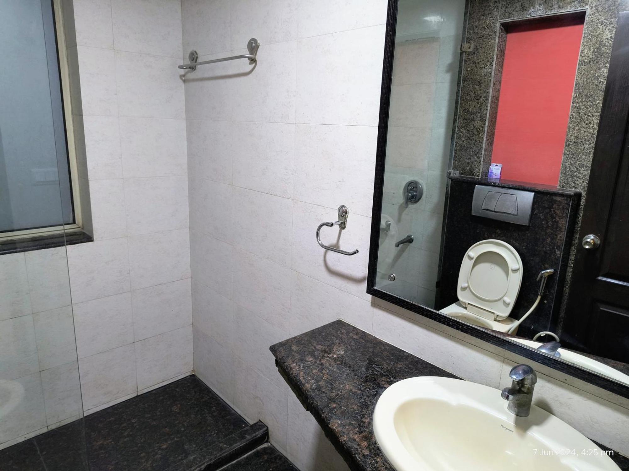 Hotel Mvr Stay By Admire Inn Noida Exterior photo